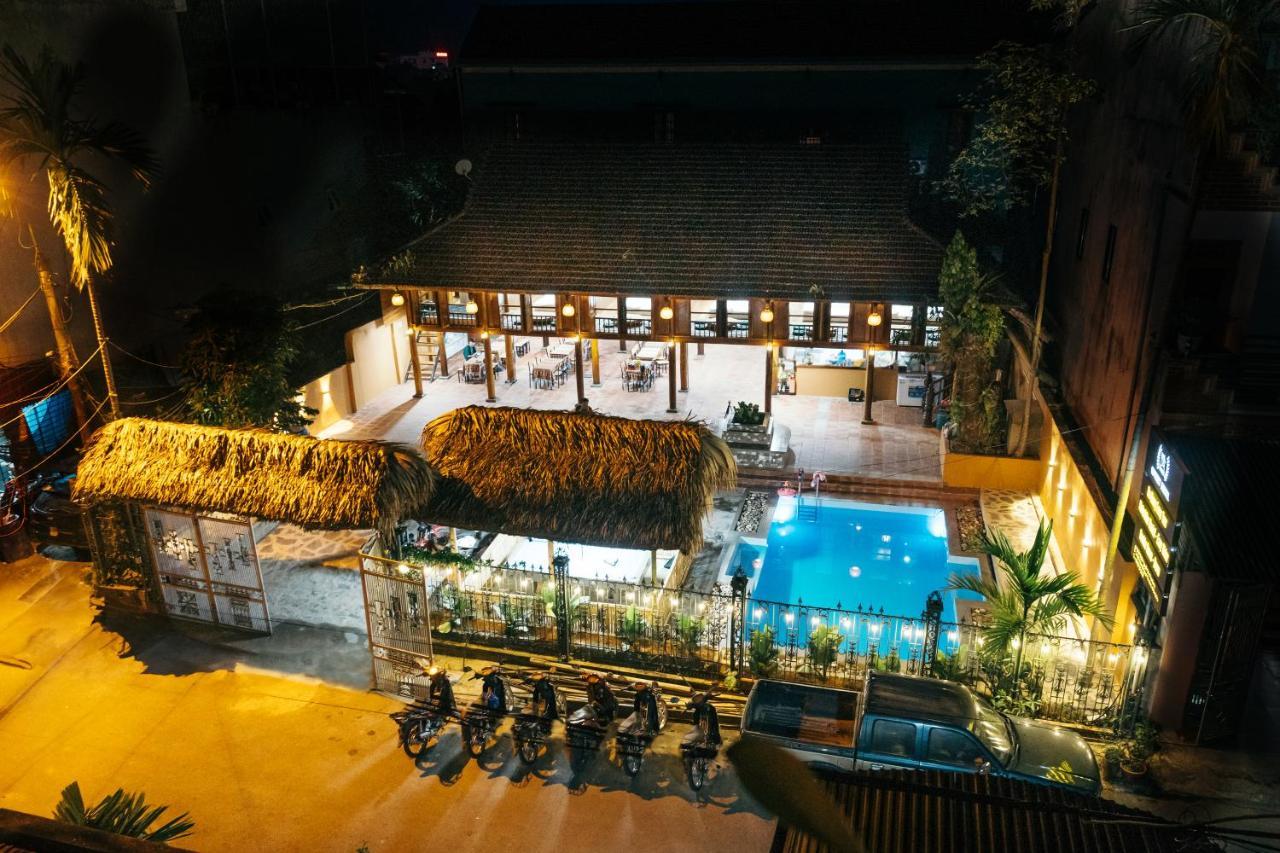 Odyssey Hostel, Tours & Motorbikes Rental Ha Giang Exterior photo