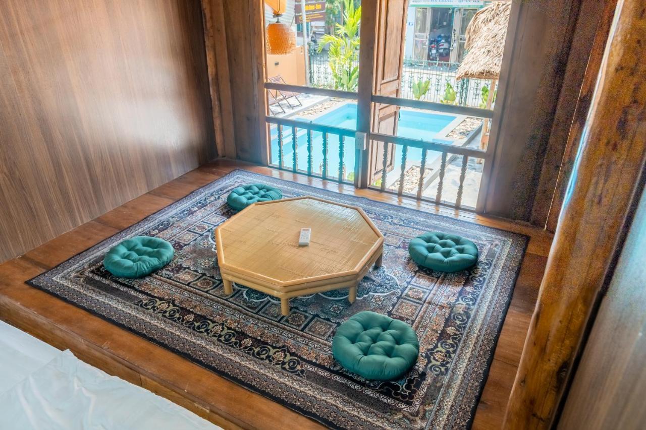 Odyssey Hostel, Tours & Motorbikes Rental Ha Giang Exterior photo