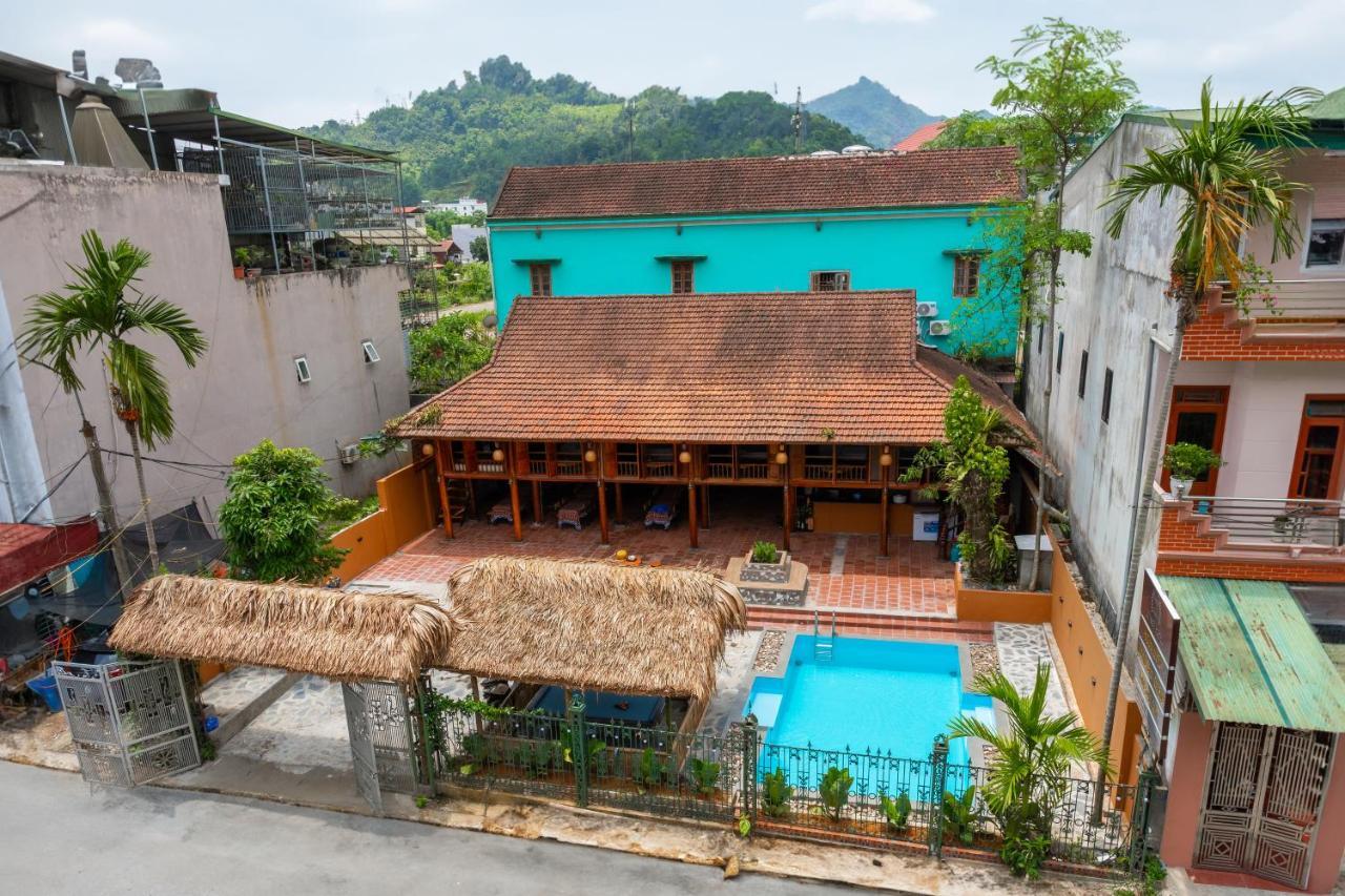 Odyssey Hostel, Tours & Motorbikes Rental Ha Giang Exterior photo