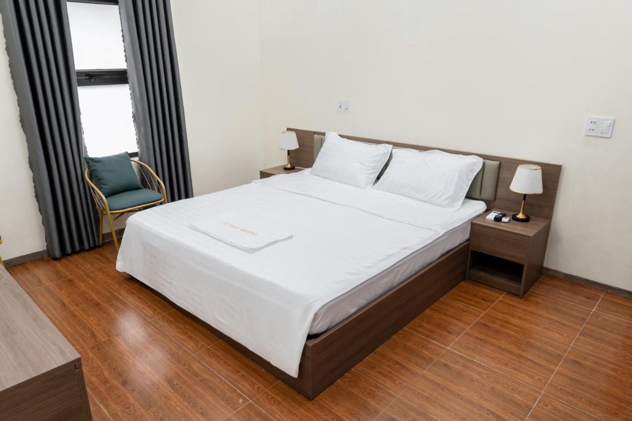 Odyssey Hostel, Tours & Motorbikes Rental Ha Giang Exterior photo