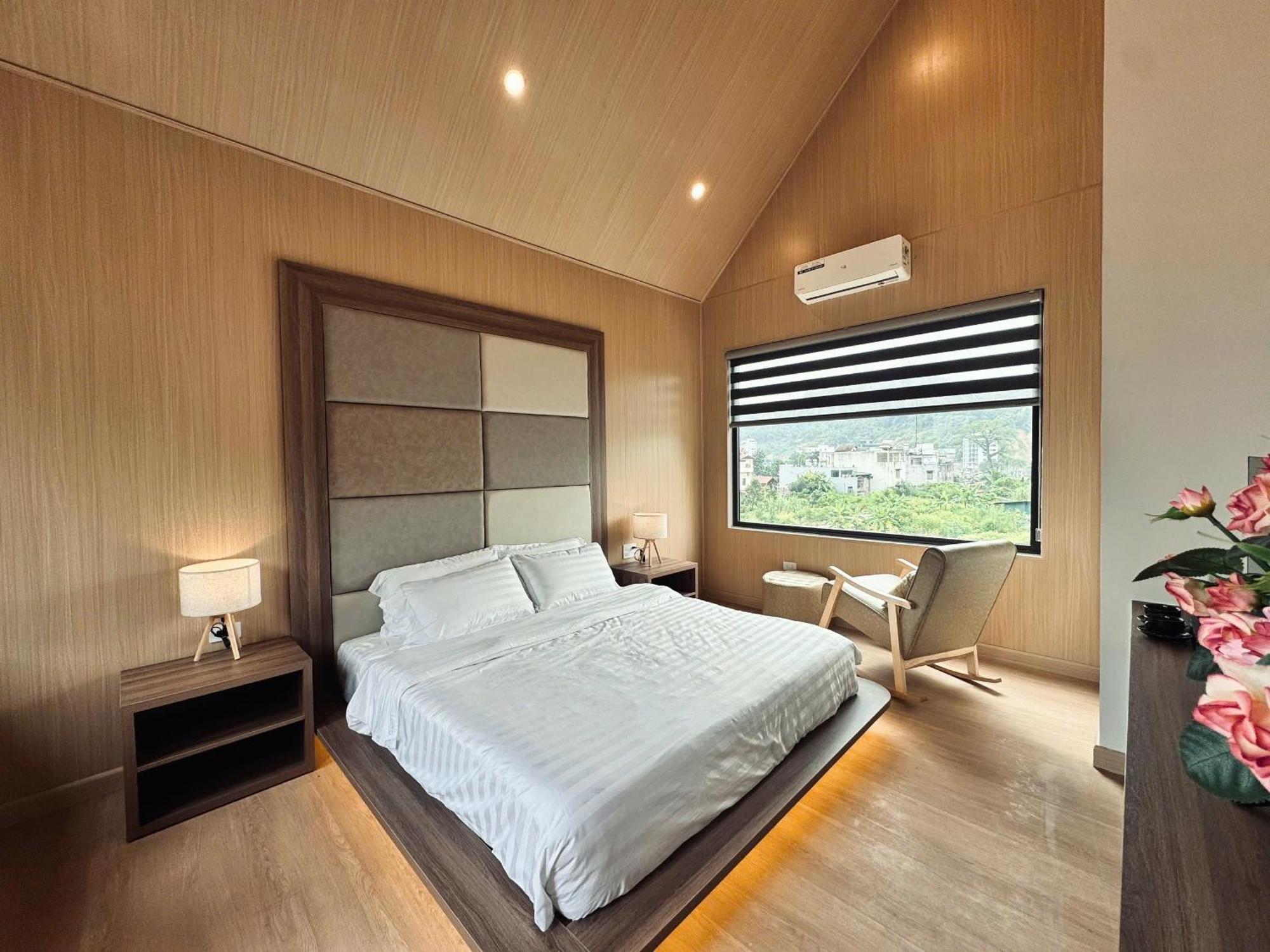Odyssey Hostel, Tours & Motorbikes Rental Ha Giang Exterior photo
